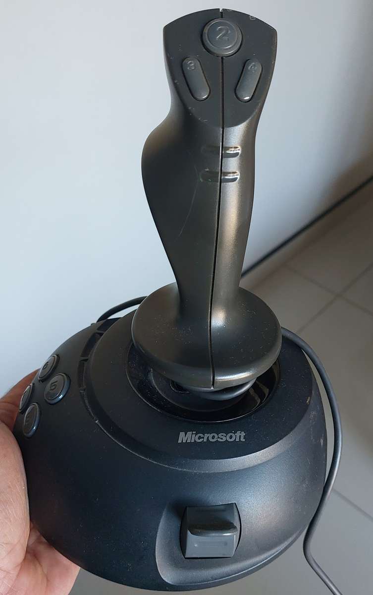 MICROSOFT SIDE WINDER CONTROL