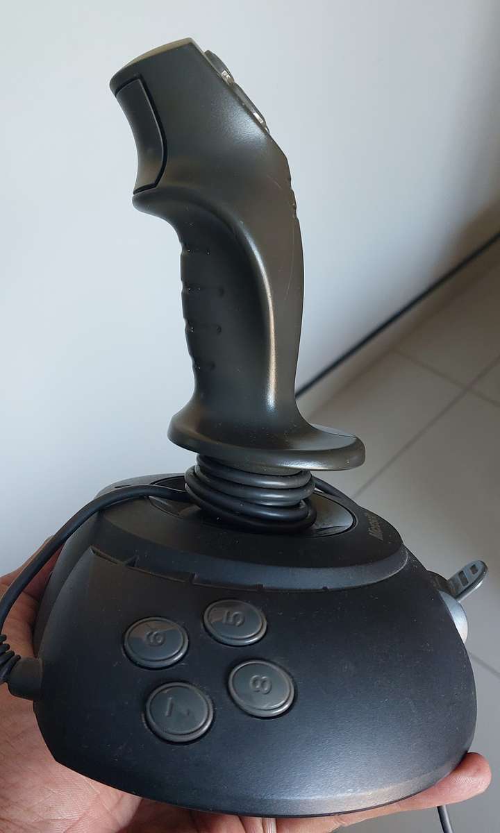 MICROSOFT SIDE WINDER CONTROL