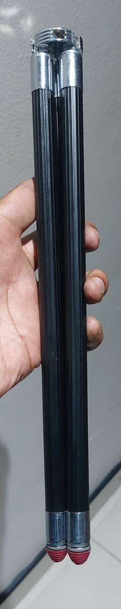 RARE LIKE NEW VINTAGE RAINBOW  TRIPOD METAL WITH EXTENDABLE BRASS LEGS