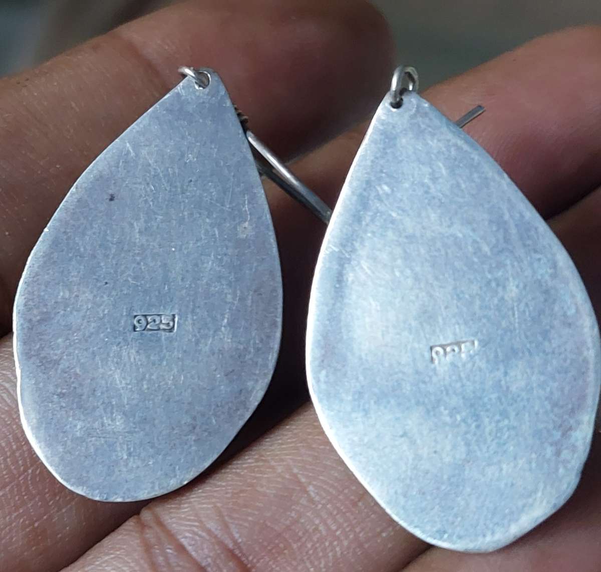 VINTAGE SOLID SILVER EARING WITH GARNET AND GOLD SET 1