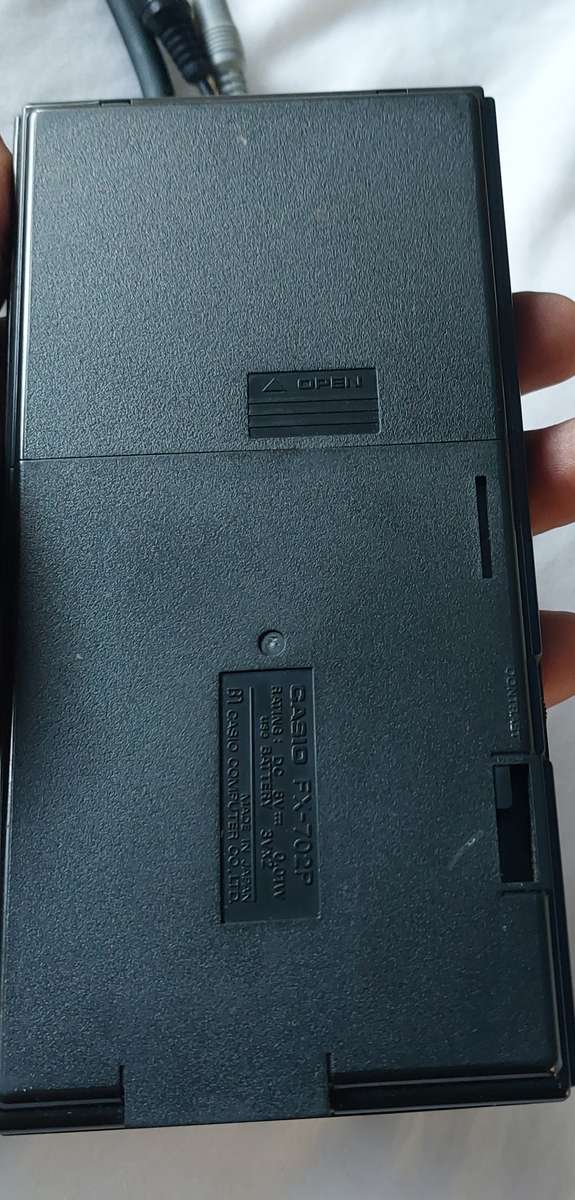 FOR THE COLLECTOR CASSIO BUNDLE FX-702P CALCULATOR AND CASSIO CASSETTE INTERPHASE BOTH WORK TOGETHER