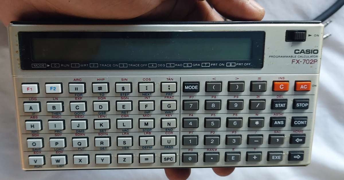 FOR THE COLLECTOR CASSIO BUNDLE FX-702P CALCULATOR AND CASSIO CASSETTE INTERPHASE BOTH WORK TOGETHER