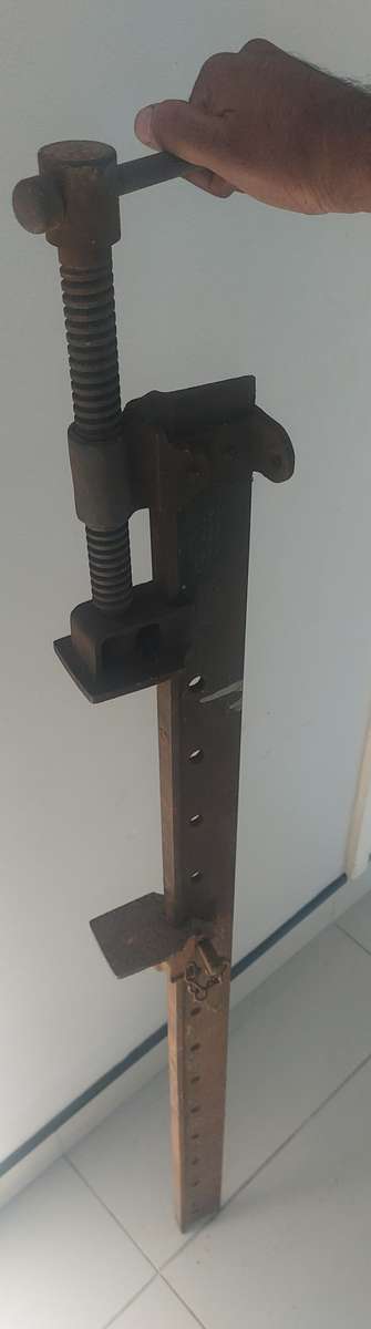 Vintage Record Vice Made in England 1.5 Metre - Works Perfectly