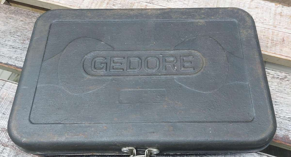 vintage gedore socket set complete  from size 6 to 22 sockets.