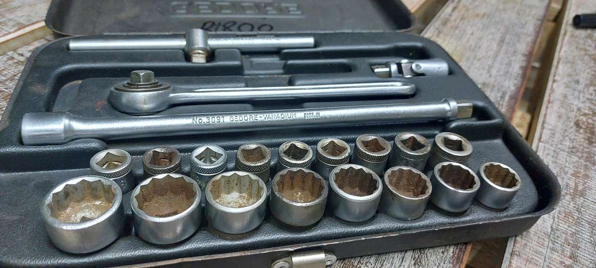 vintage gedore socket set complete  from size 6 to 22 sockets.