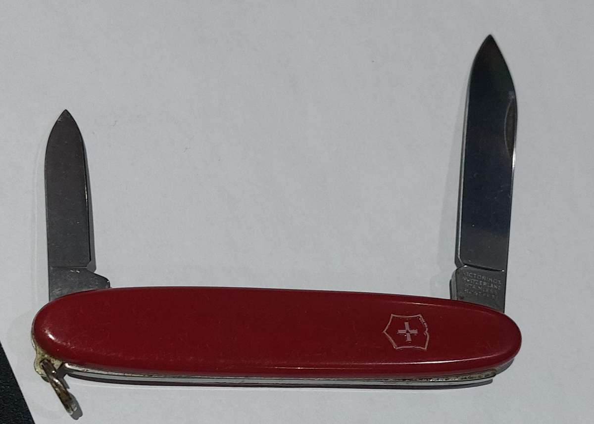 victoria knox 2 blade knife