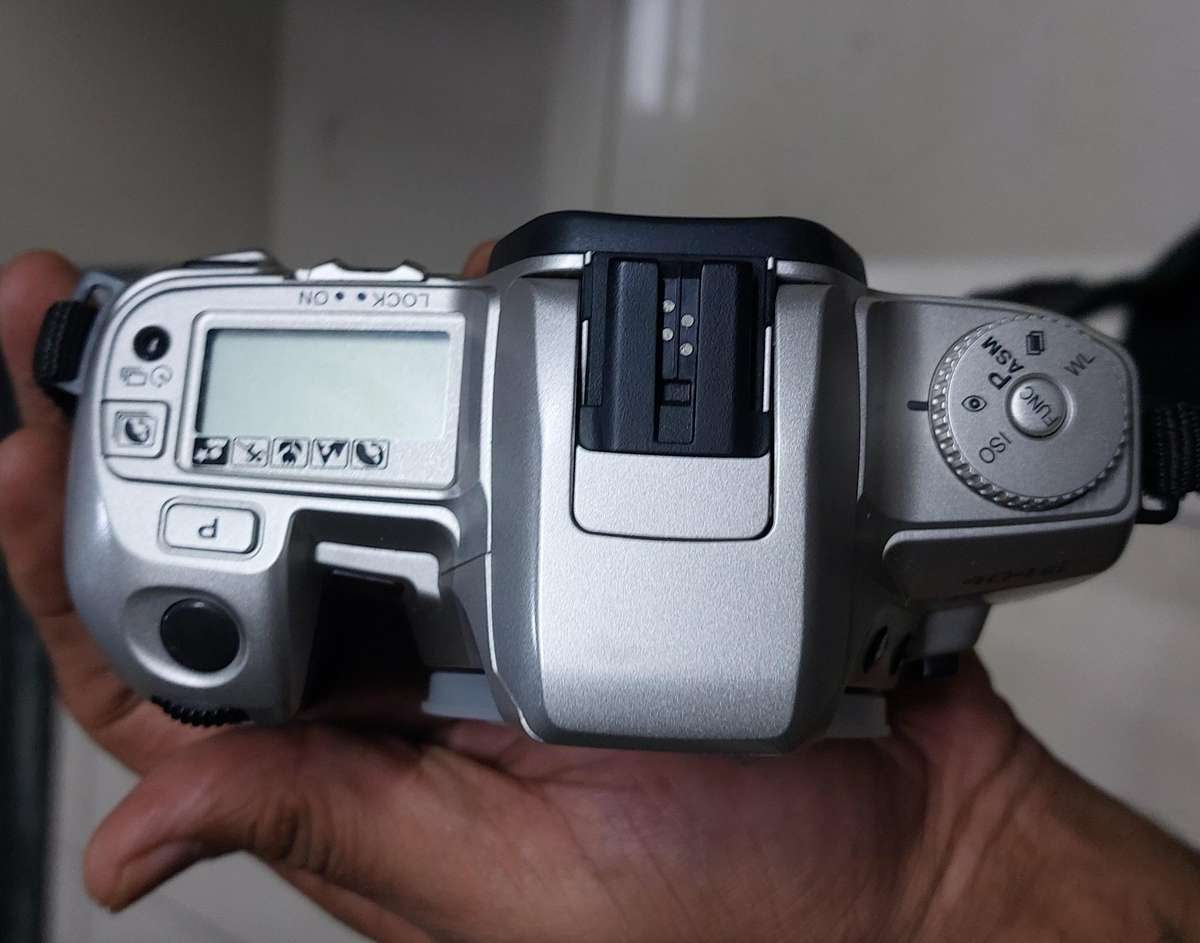 top condition made in Japan minolta camera with huge zoom lens incl jessop lens case and 2 box film