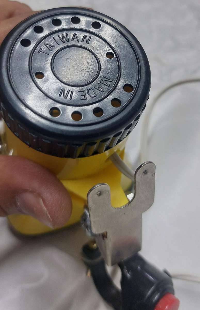 vintage made in taiwan bicycle siren never used works 200% very loud