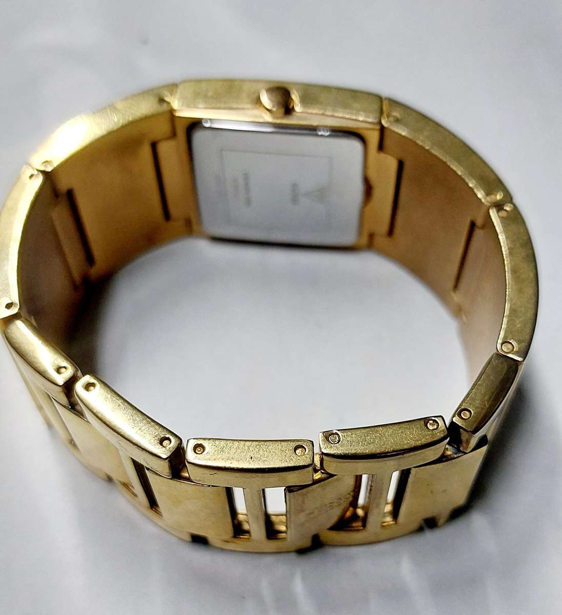 Ladies Guess watch awesome condition
