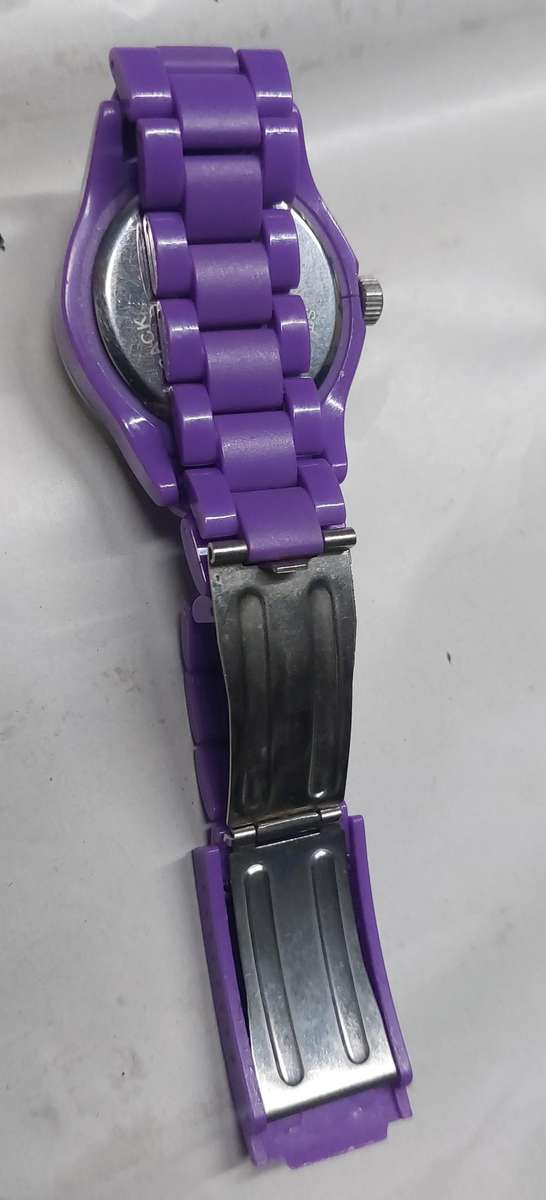 ladies tomato watch