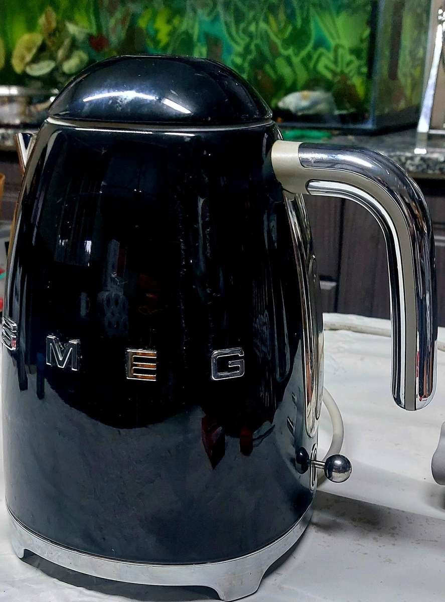 SMEG kettle