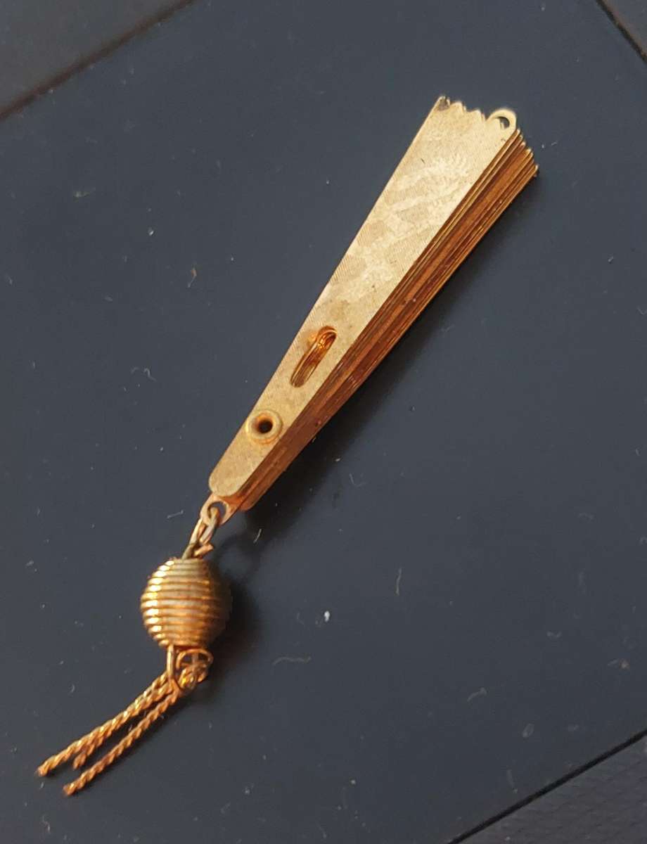 vintage Chinese phoenix and crane etched folding fan pendant