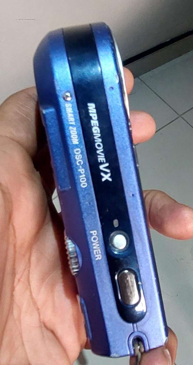 SONY CAMERA WORKS 200% read description