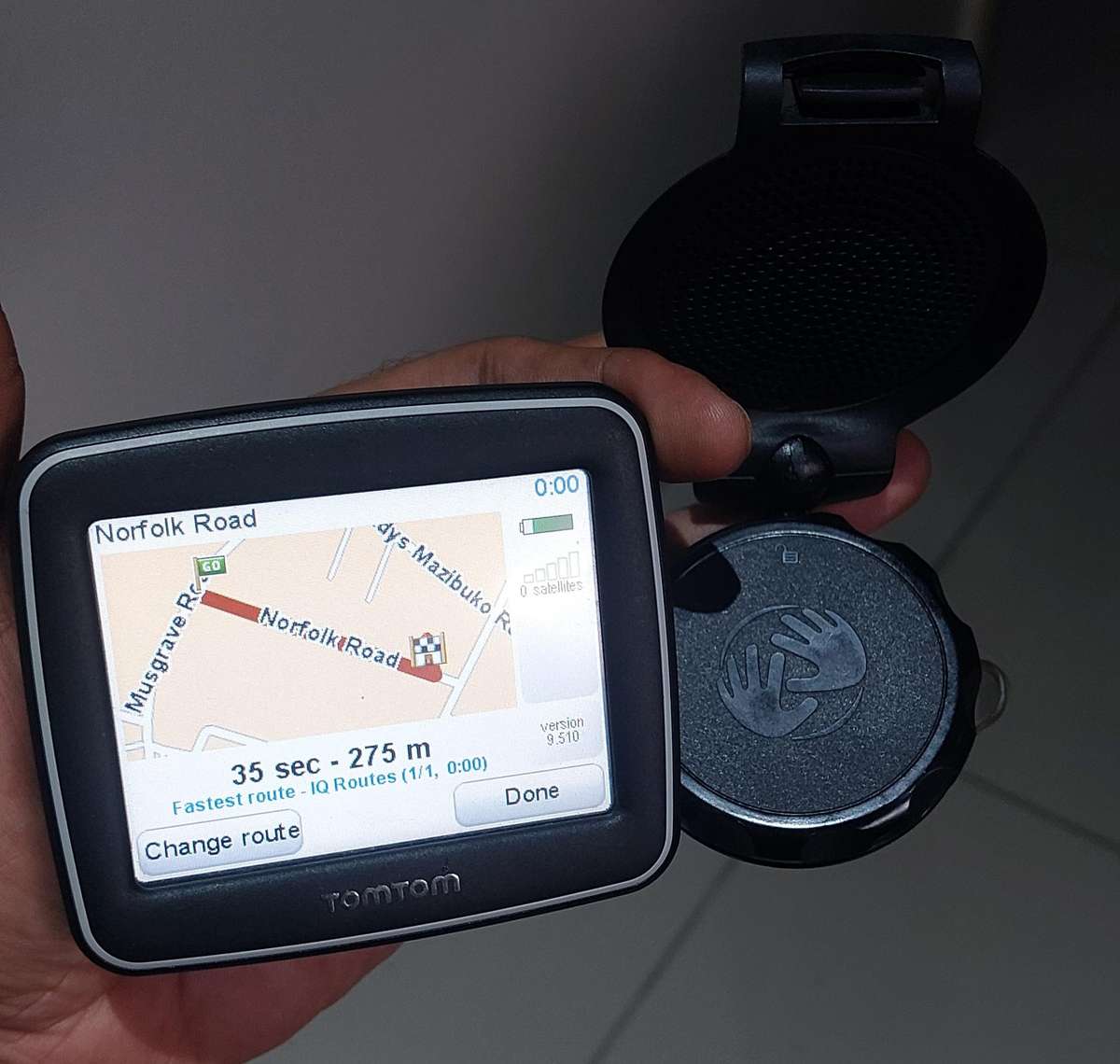 Like new Tom Tom gps navigator