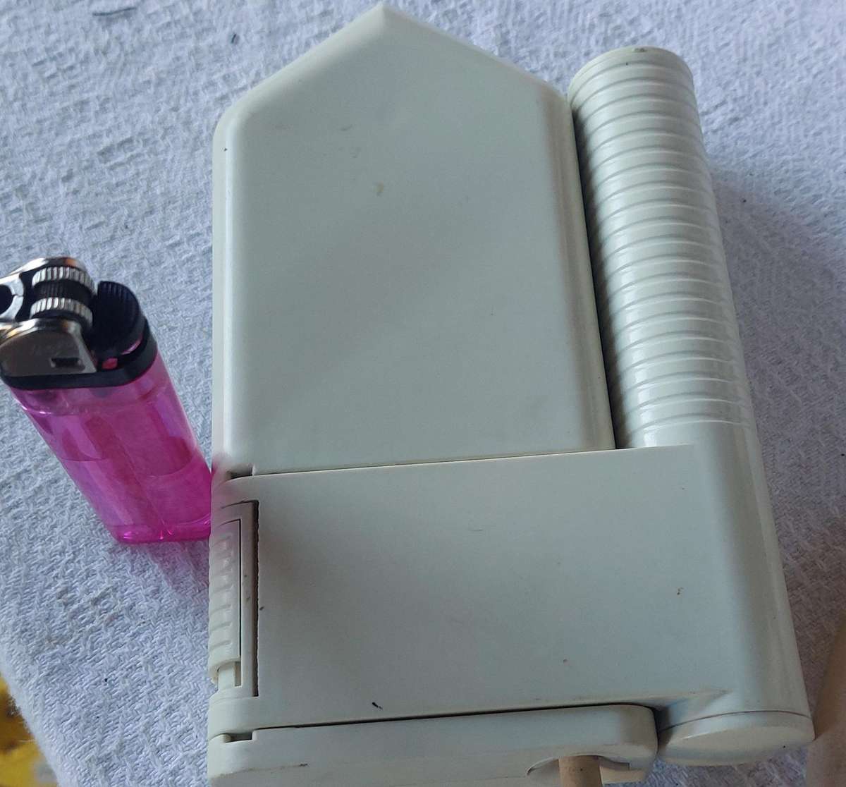 Rare travel pocket iron works 200%