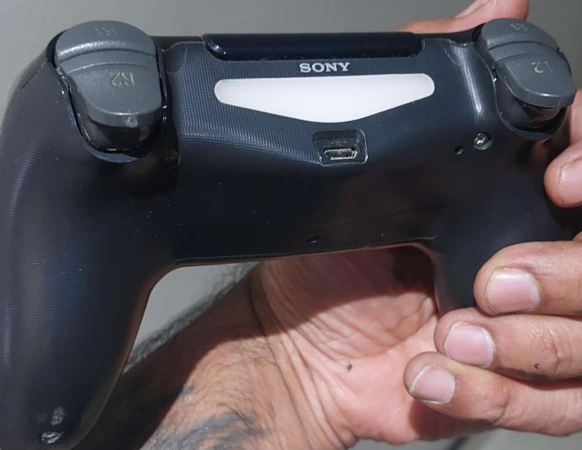 original PlayStation 4 control