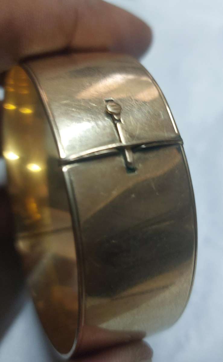 Vintage heavy 9ct gold core cuff read description