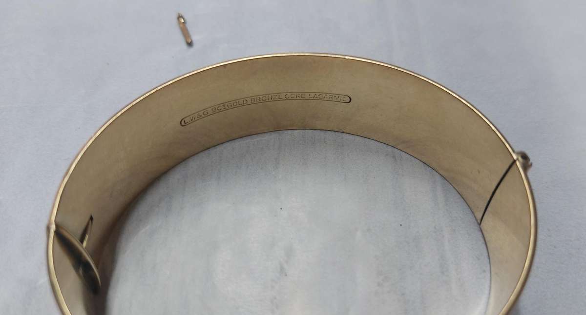 Vintage heavy 9ct gold core cuff read description