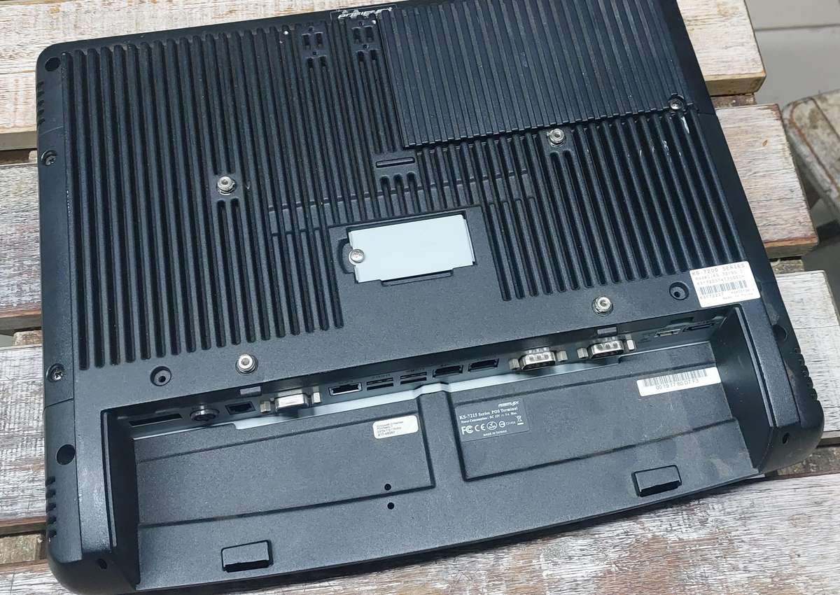 Touch screen retail screen sold as not working