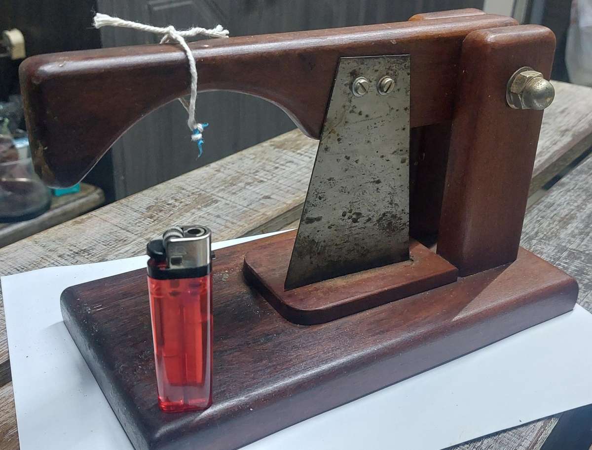 solid wood biltong cutter