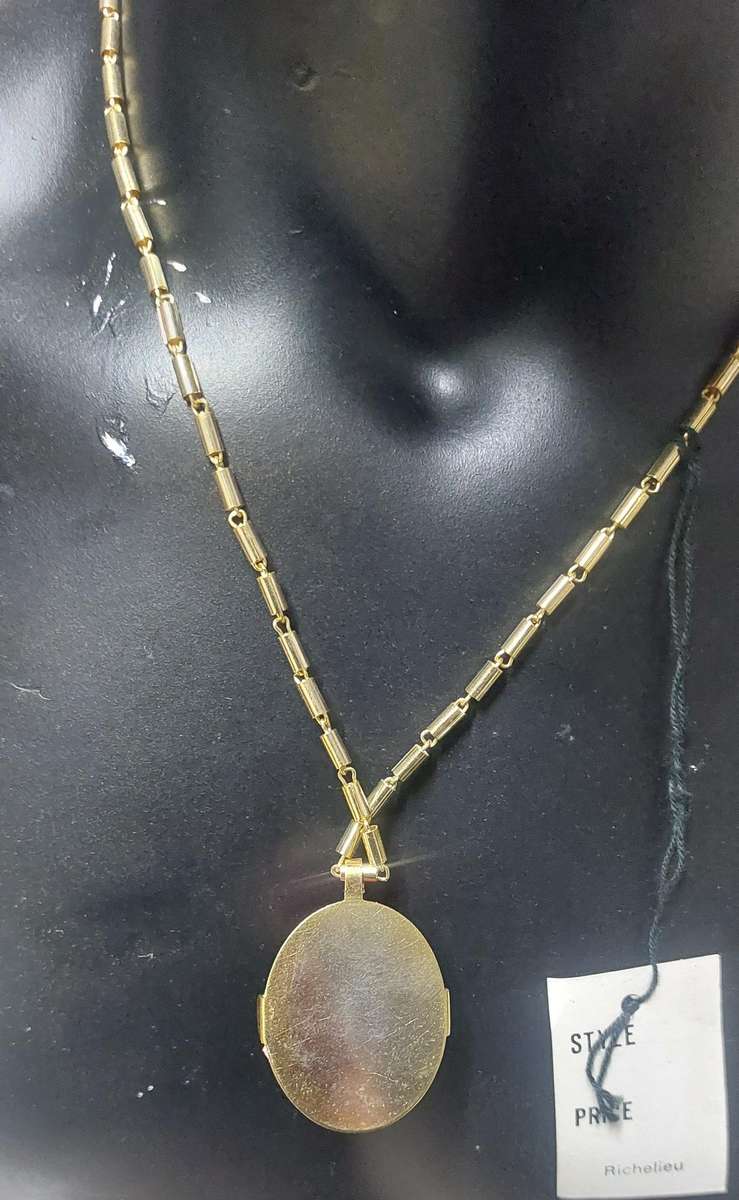 Vintage chain and pendant