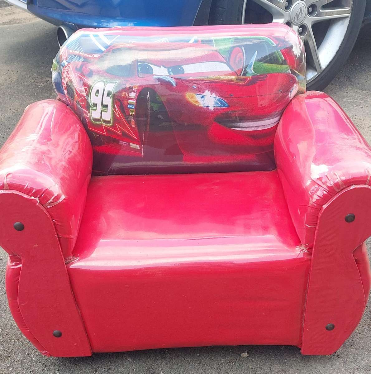kids sofa like new