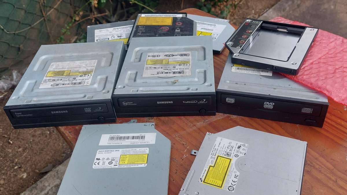 dvd writers sold as not working as unable to test