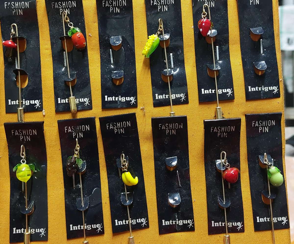 Vintage fruit pins bid for the lot jewelry
