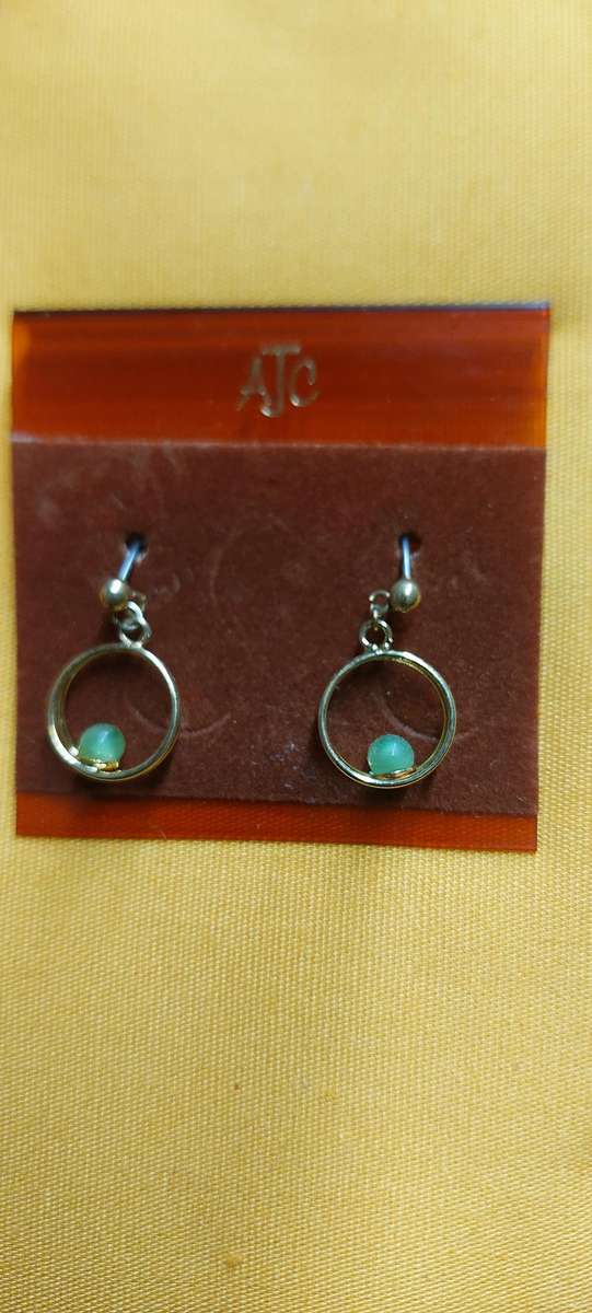 Vintage earings bundle for the lot