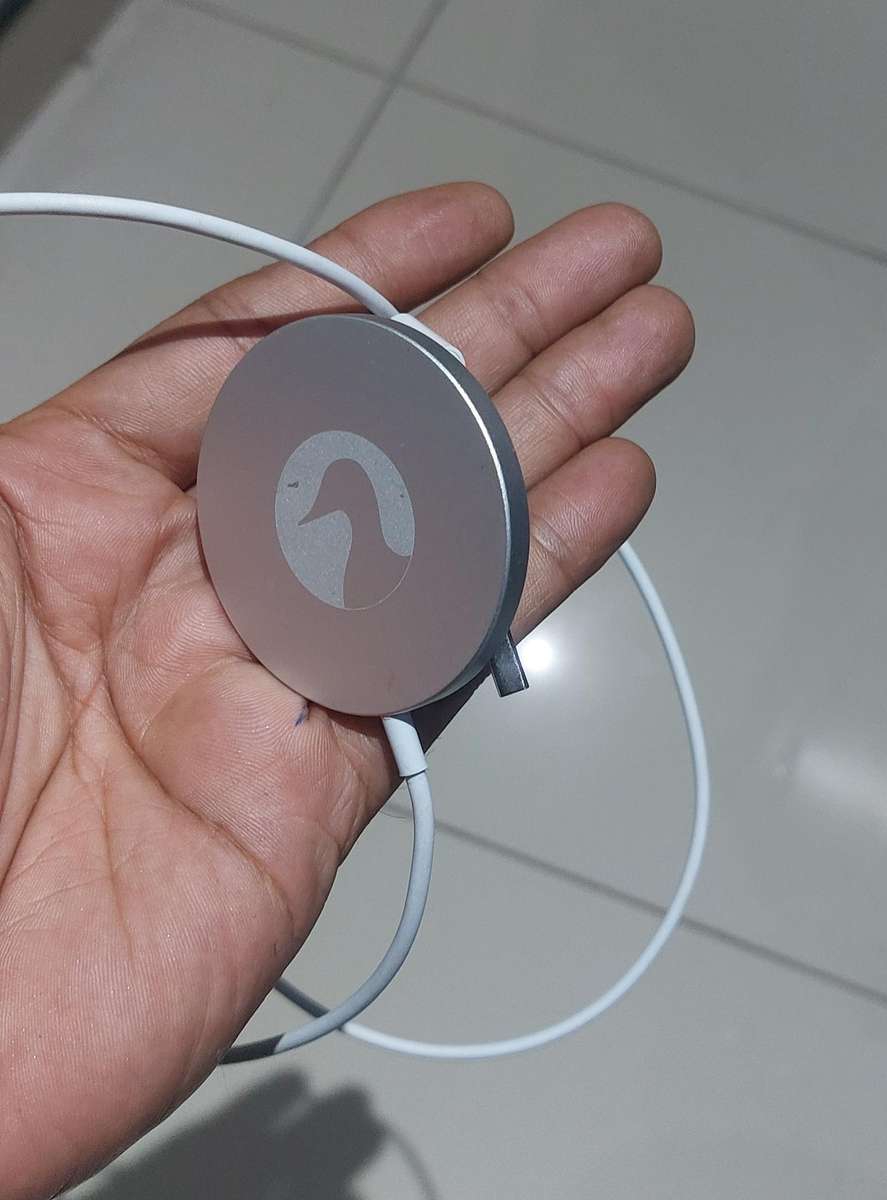 Megnetic wireless charger