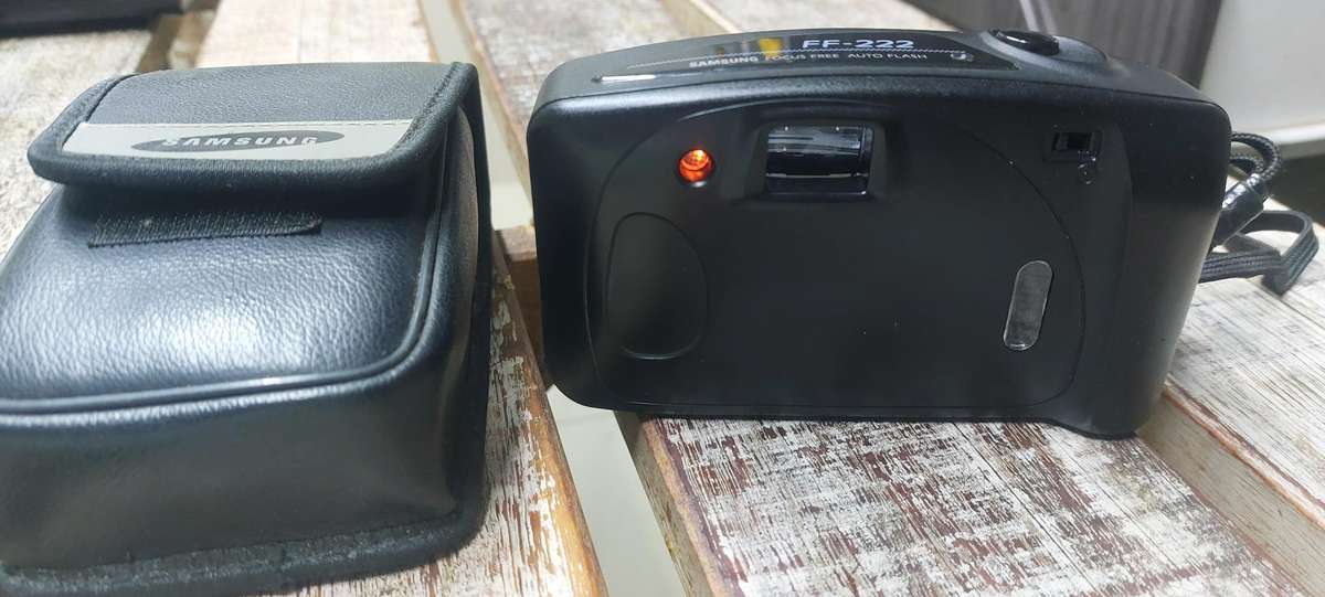 Vintage samsung f-222 camera working 200% top condition