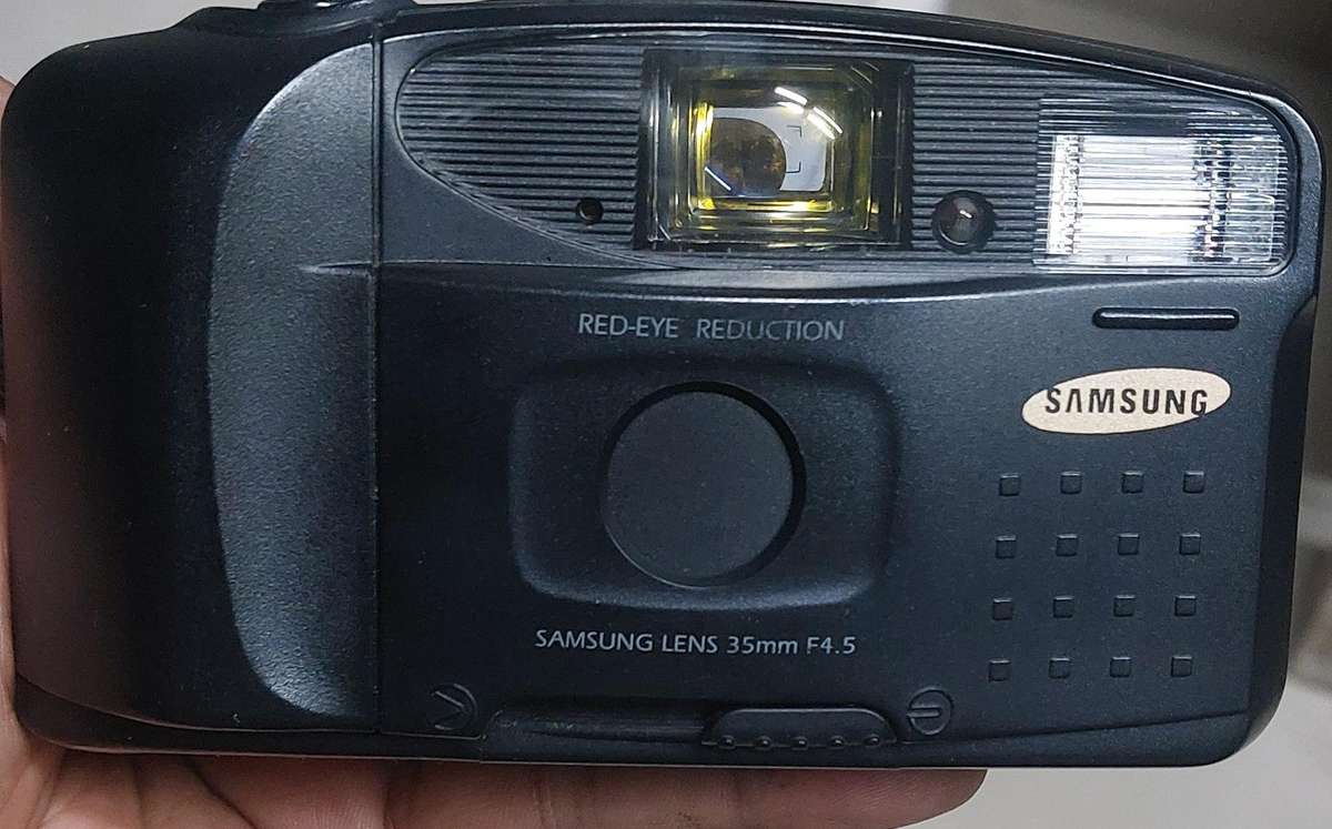 Vintage samsung f-222 camera working 200% top condition