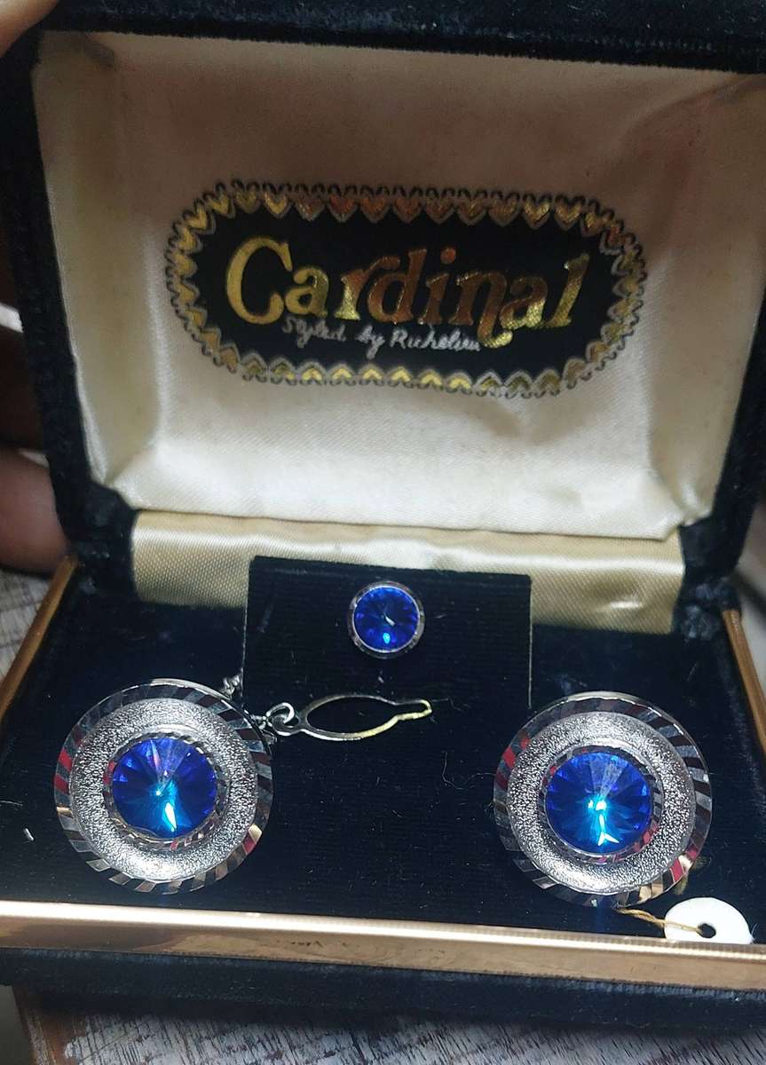 Vintage super stunning cufflinks never used