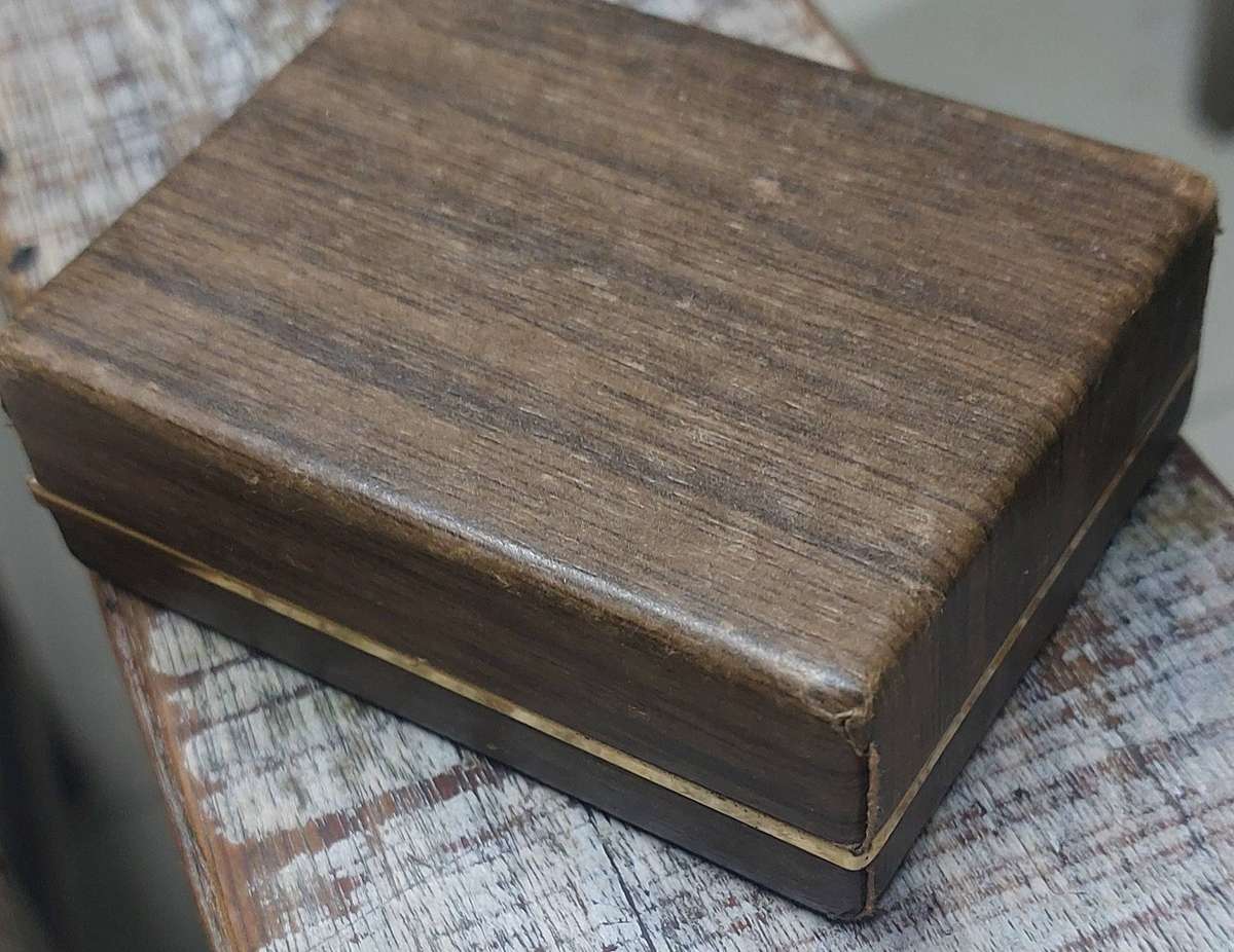 Vintage cufflinks never used in case