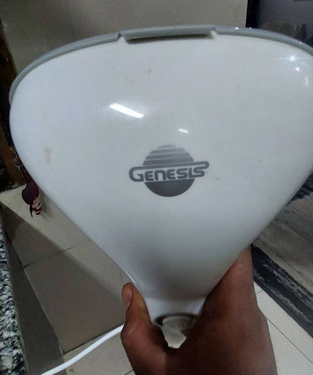 Genesis garment steamer read description