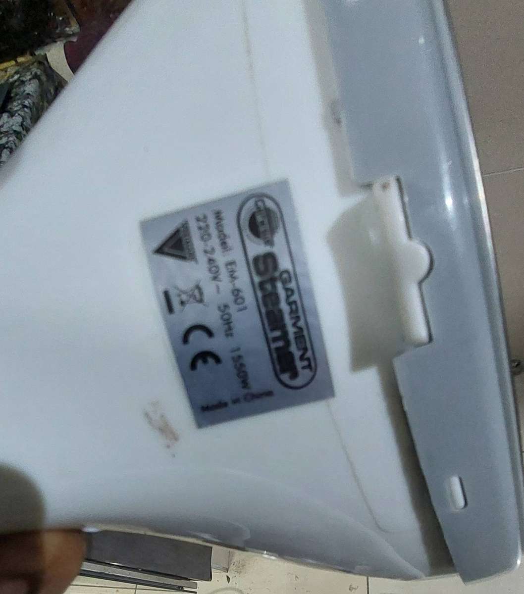 Genesis garment steamer read description