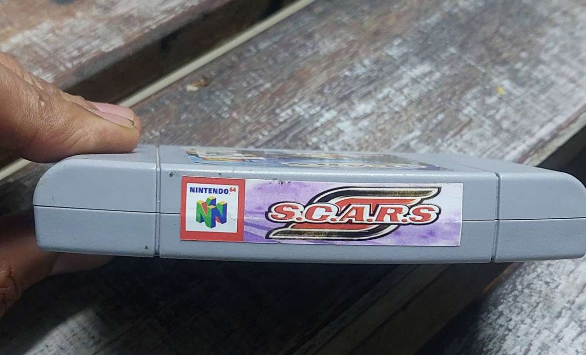 RARE Nintendo 64 game cartridge S.C.A.R.S. (Super Computer Animal Racing Simulation).