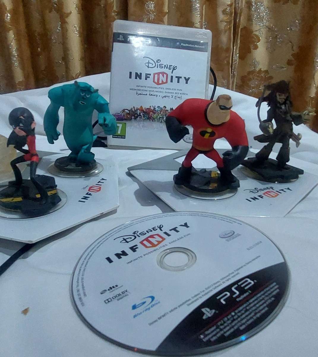 Disney infinity Playstation 3 game and assessories