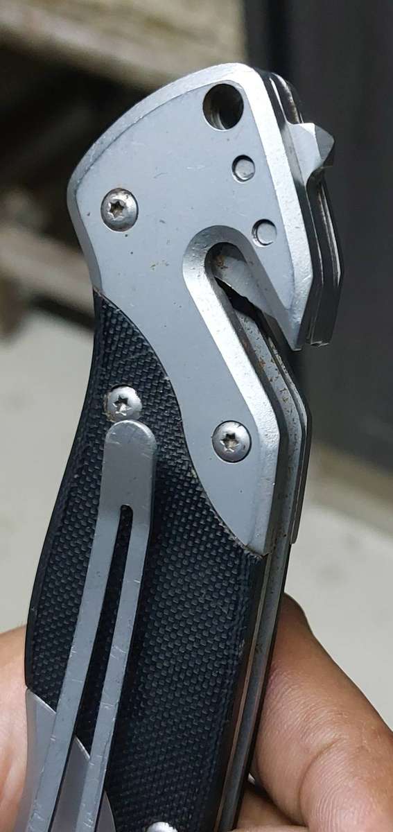 Emergency Folding Knife with Window Smasher & Seat Belt Cutter