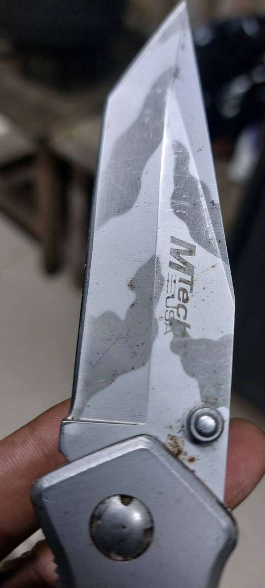 Emergency Folding Knife with Window Smasher & Seat Belt Cutter