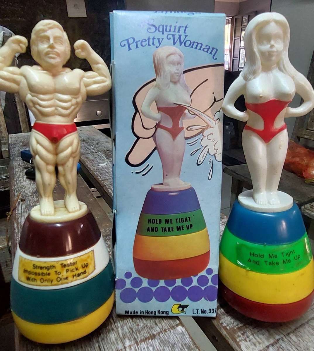 water squirting toys