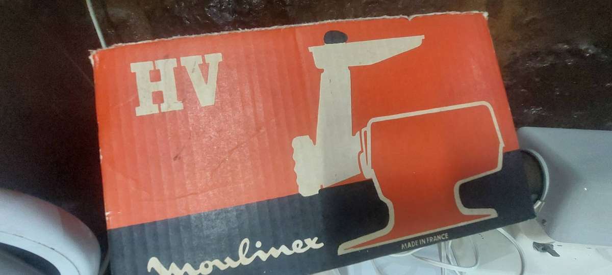 Vintage 1967 LIKE NEW boxed Moulinex Jeannette Meat Grinder