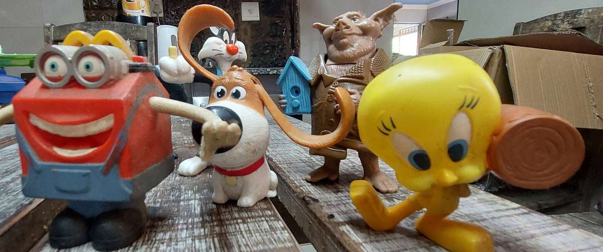 Toy figures bid for the lot