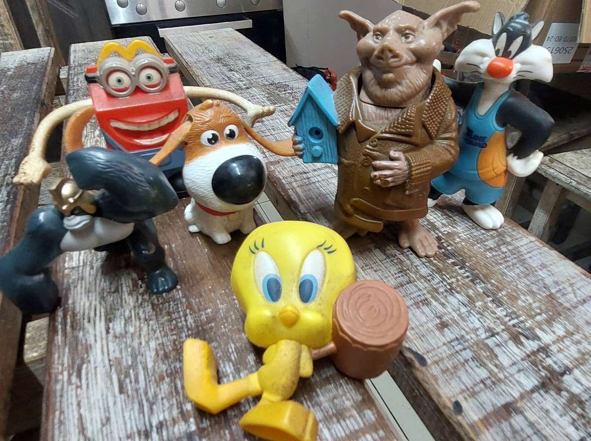 Toy figures bid for the lot