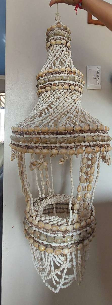 Vintage real sea shell puca macrame chandalier/plant holder
