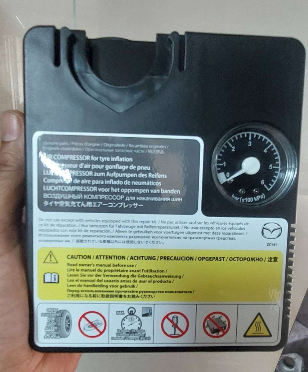 Mazda 6 bar tyre air compressor