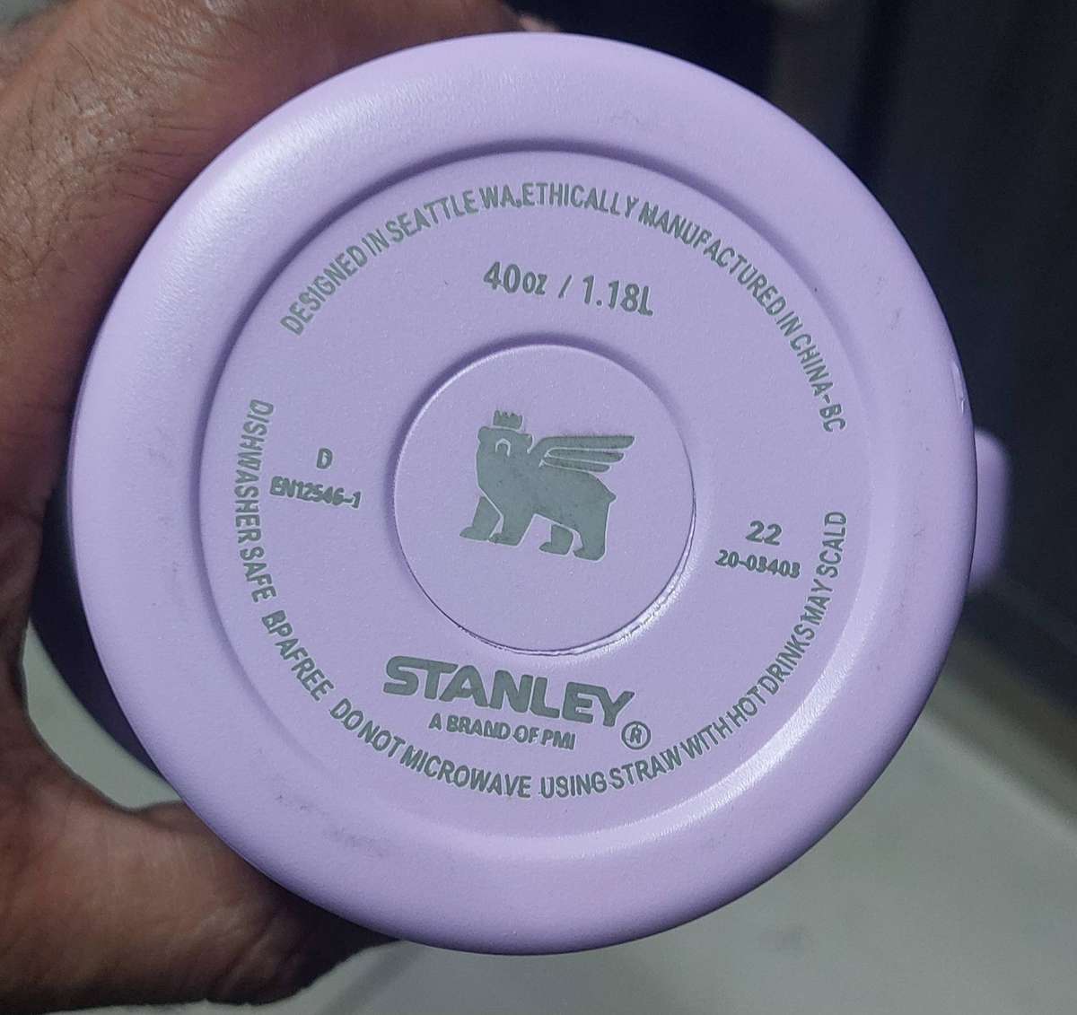 Stanley cup read description