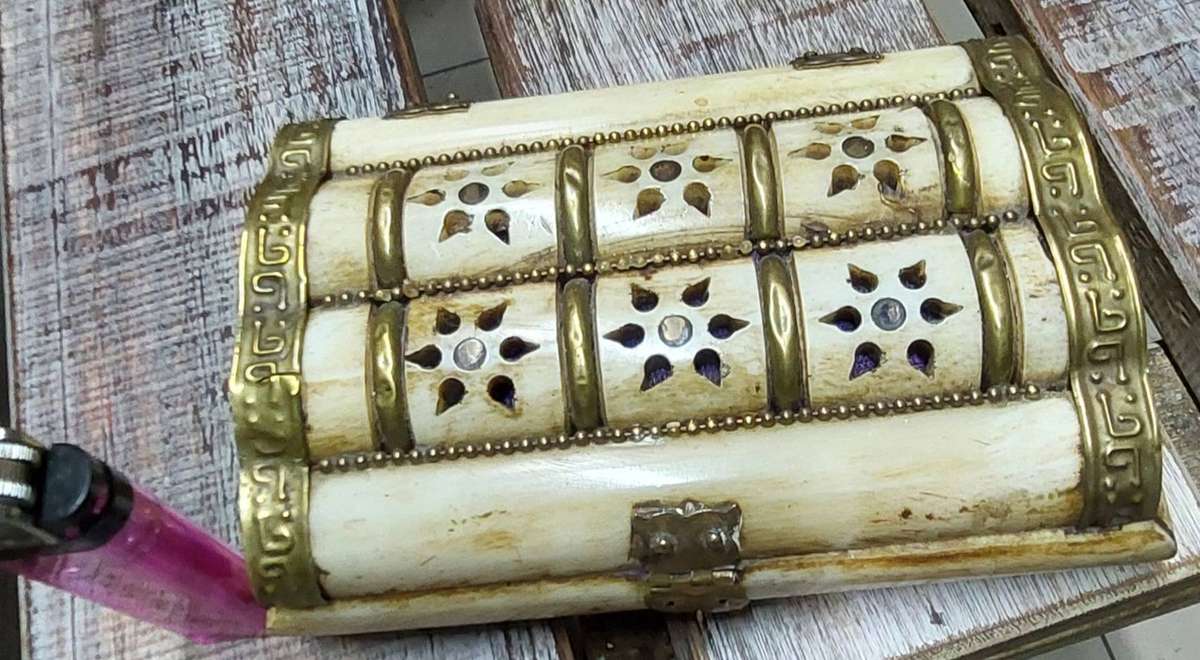 Vintage jewelry box.