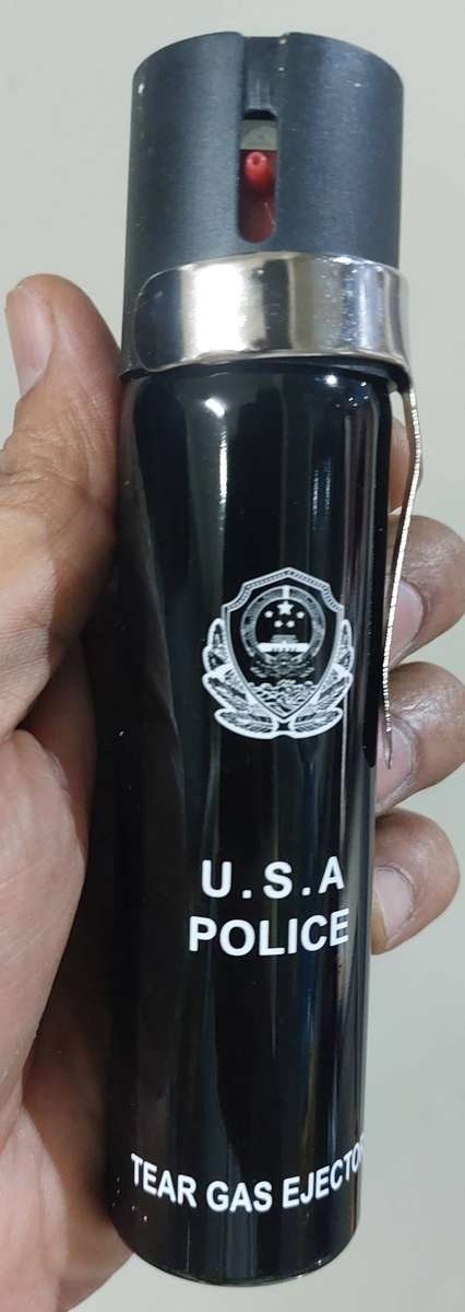 Tear gas injector spray