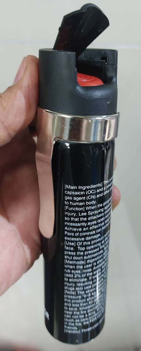 Tear gas injector spray